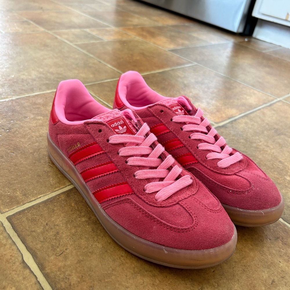 Adidas Women's Pink Sneakers